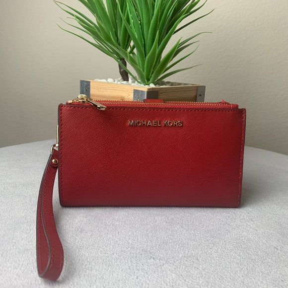 MICHAEL KORS LG DOUBLE ZIP WRISTLET - Picture 1 of 6